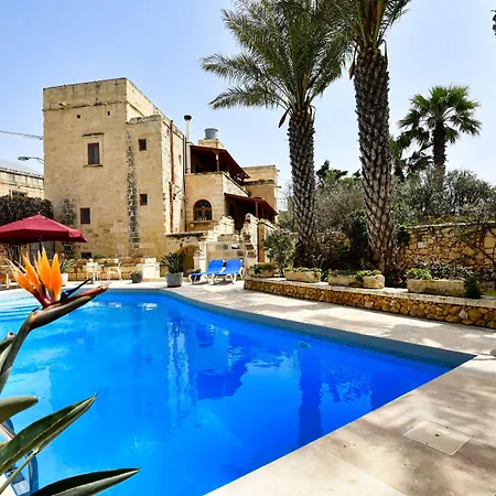 Maria's Bed & Breakfast 4*