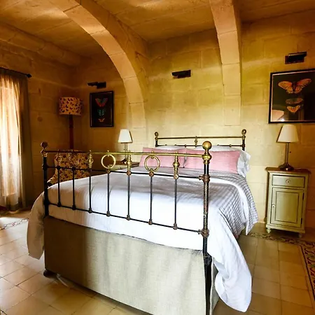 Maria's Bed & Breakfast *