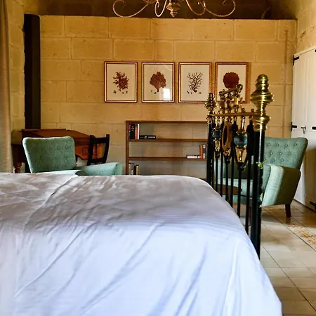 Maria's Bed & Breakfast *