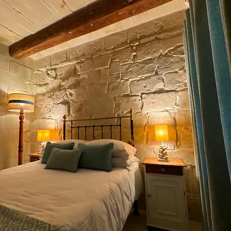 Maria's Bed & Breakfast *